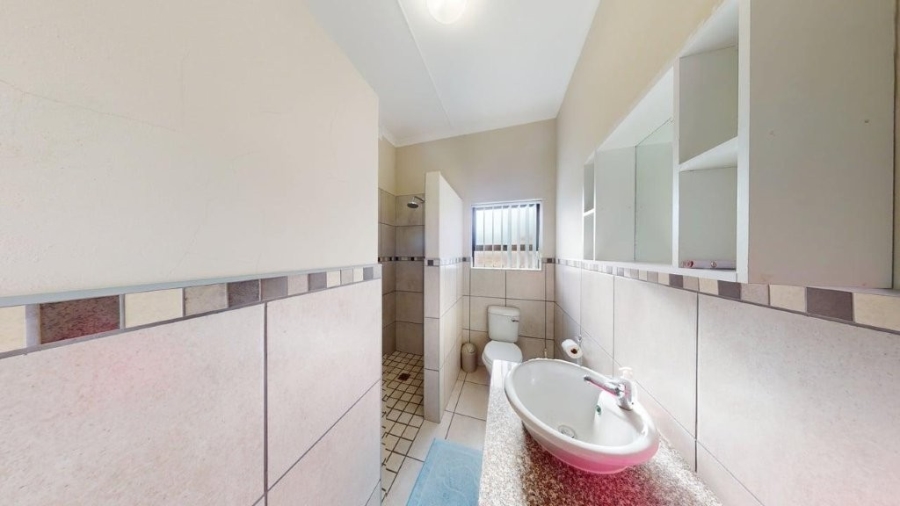 3 Bedroom Property for Sale in Stilbaai Wes Western Cape